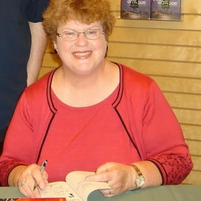 Charlaine Harris