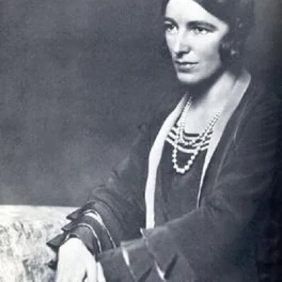 Dora Russell