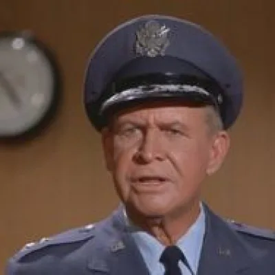 General Martin Petersen