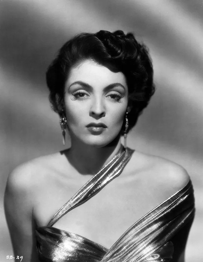 Suzan Ball