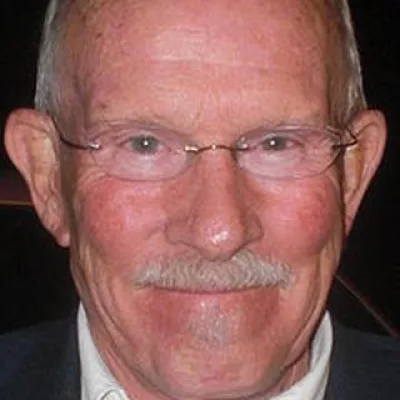 Tom Smothers