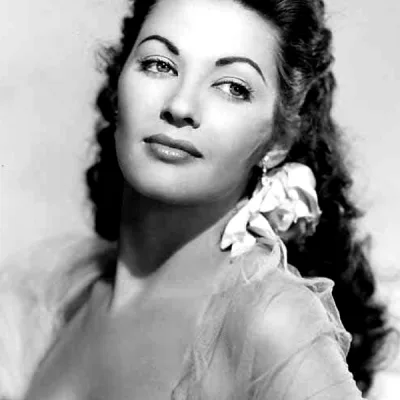 Yvonne De Carlo