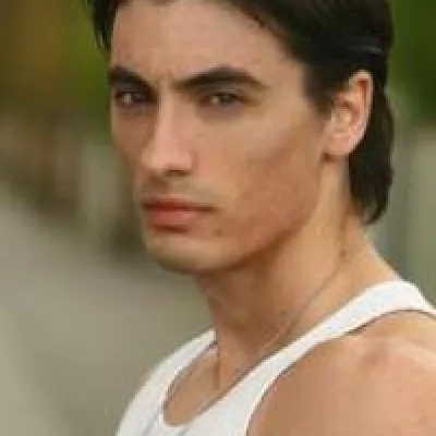 Aaron Schoenke