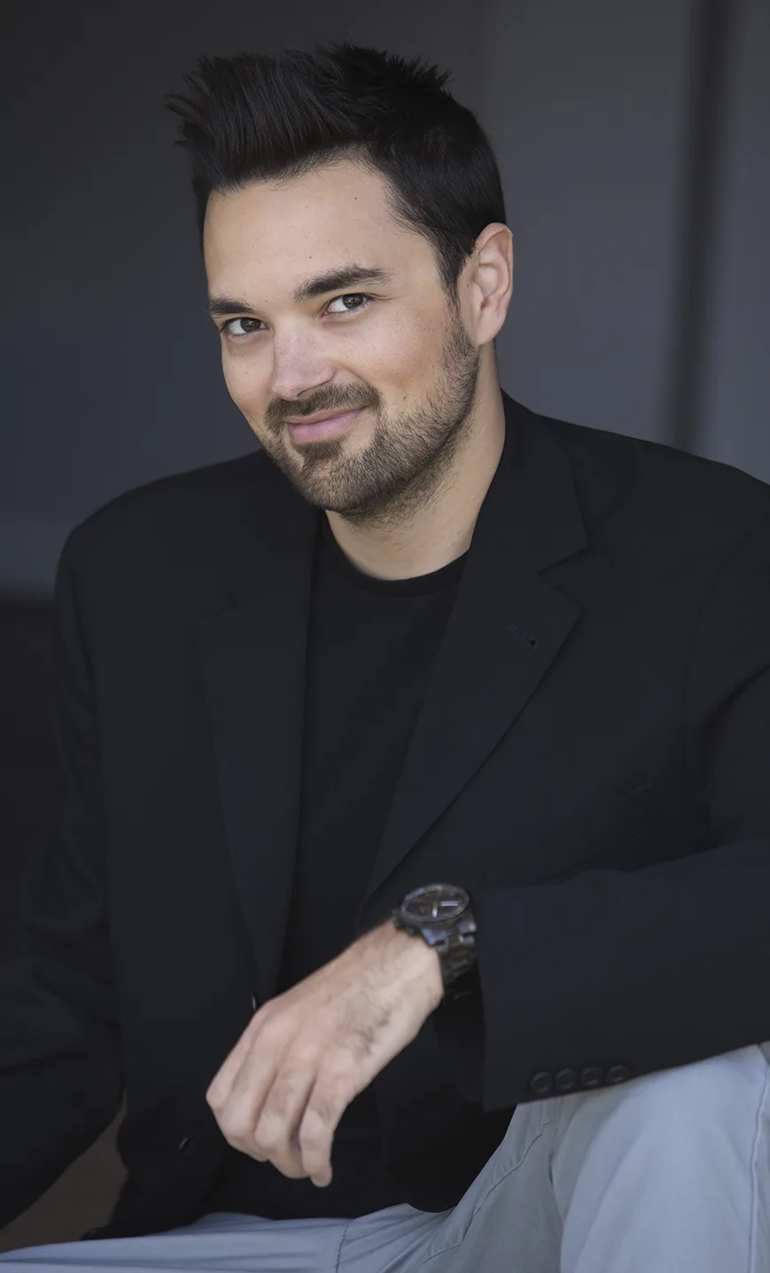 Adam Riches