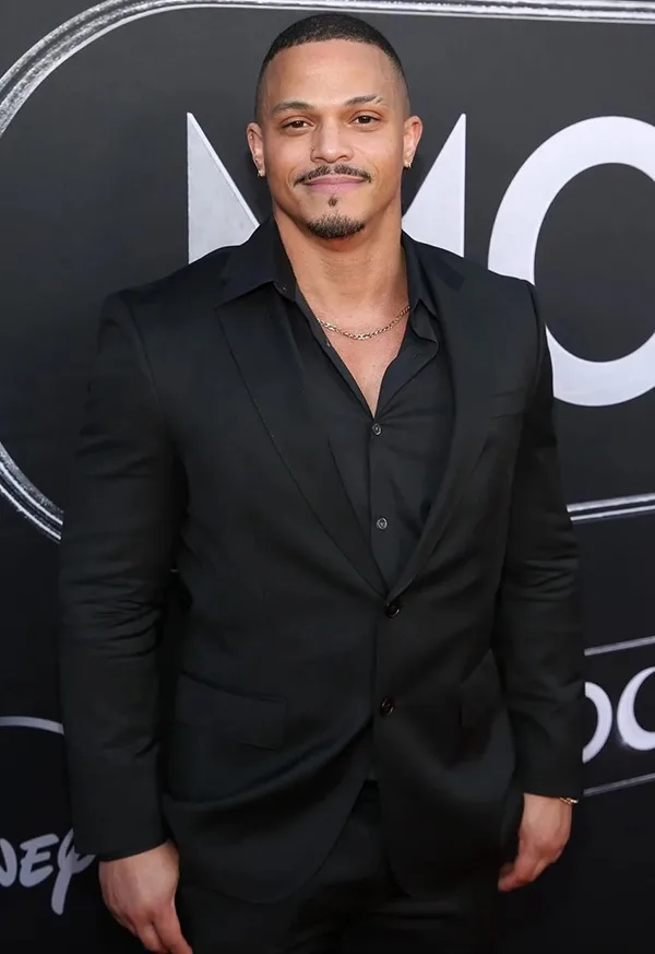 Beau DeMayo