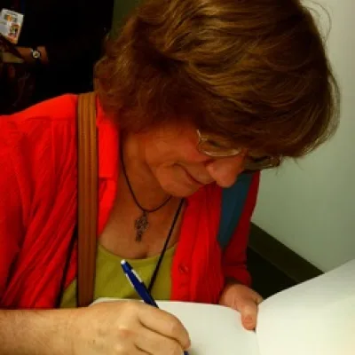 Carolyn Kelly