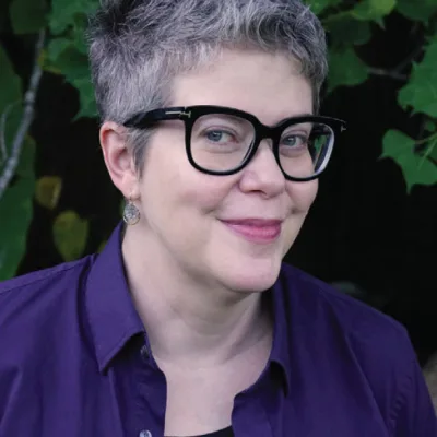 Claudia Gray