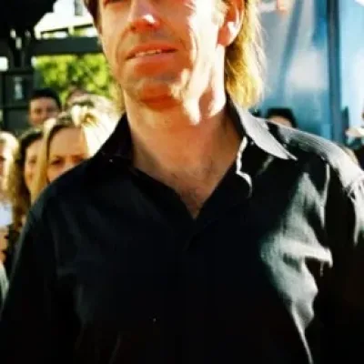 Hugo Weaving