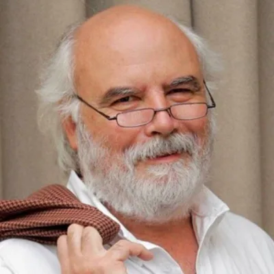 Juan Sasturain