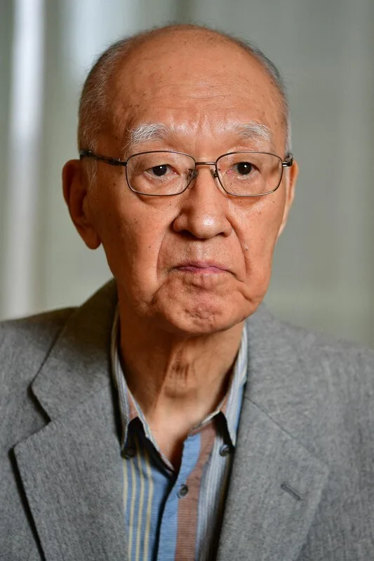 Kazutoshi Handō