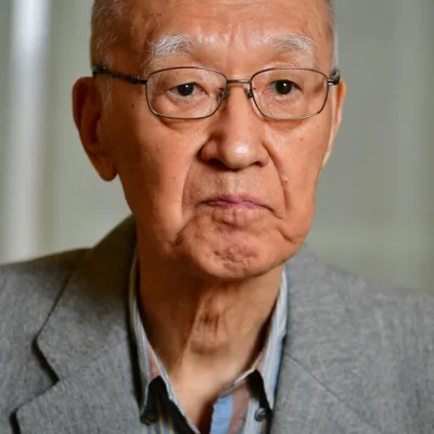 Kazutoshi Handō