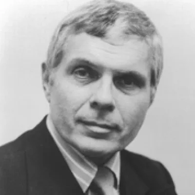 Leonard Starr