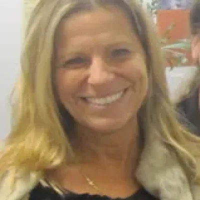 Lorraine Turner