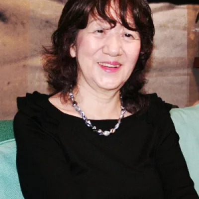 Maki Miyako