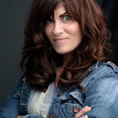 Phoebe Gloeckner