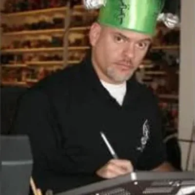 Rob X Román