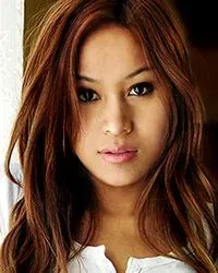 Siya Oum