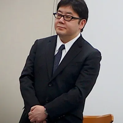 Yasushi Akimoto