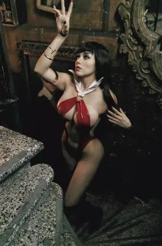 Cover of Cover H Incentive Lorraine Cosplay Photo Virgin Cover