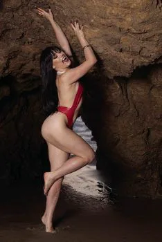 Cover of Cover F Incentive Cosplay Photo Virgin Variant Cover