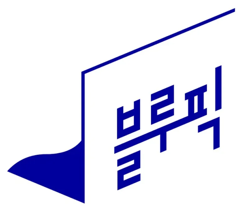 Logo of Bluepic